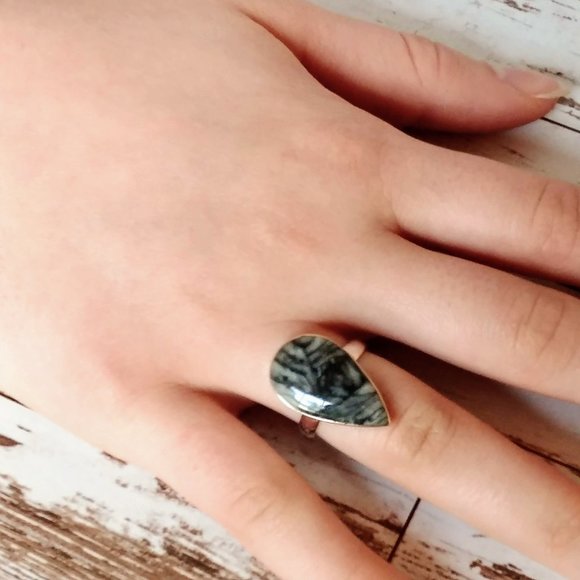 Austrian Pinolith Sterling Ring - Picture 4 of 4